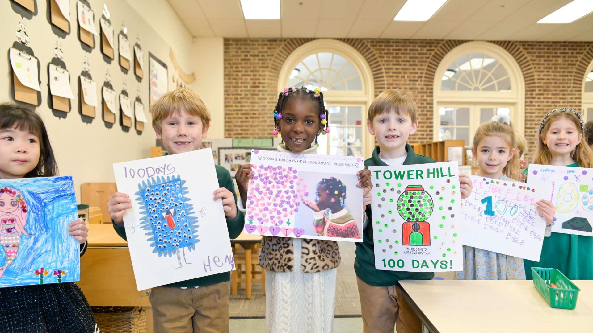 Lower School students at Tower Hill in an art class.